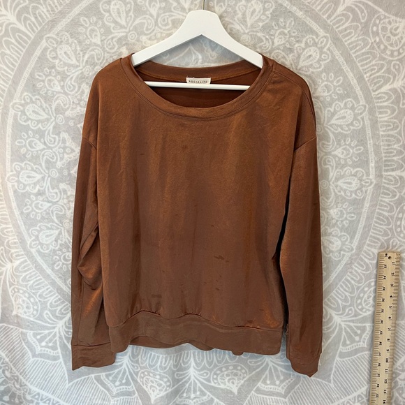 GUC COPPER! 🤩 TOP SWEATSHIRT SO CUTE SHEEN! M SOCIALITE SHIRT CREWNECK MARKS - Picture 13 of 14